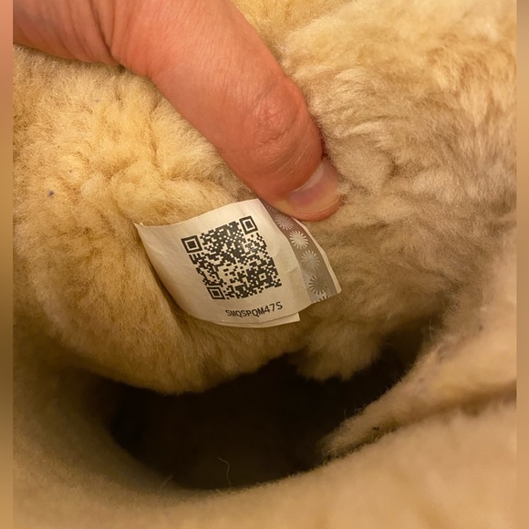 ❌SOLD❌ UGG Bailey Bow II Chestnut - Picture 5 of 10